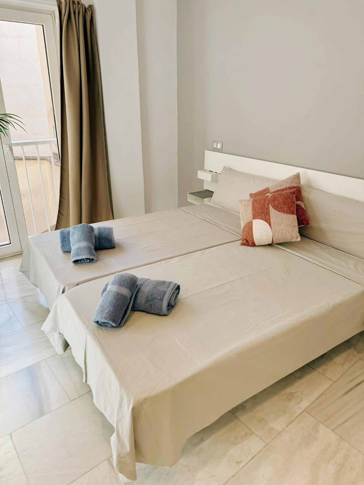 Apartamento Viktory New York บายาโดลิด ภายนอก รูปภาพ